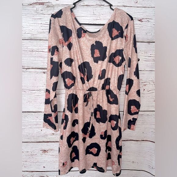 Stylish Leopard Print Dress - Pink and Black - Picture 3 of 5
